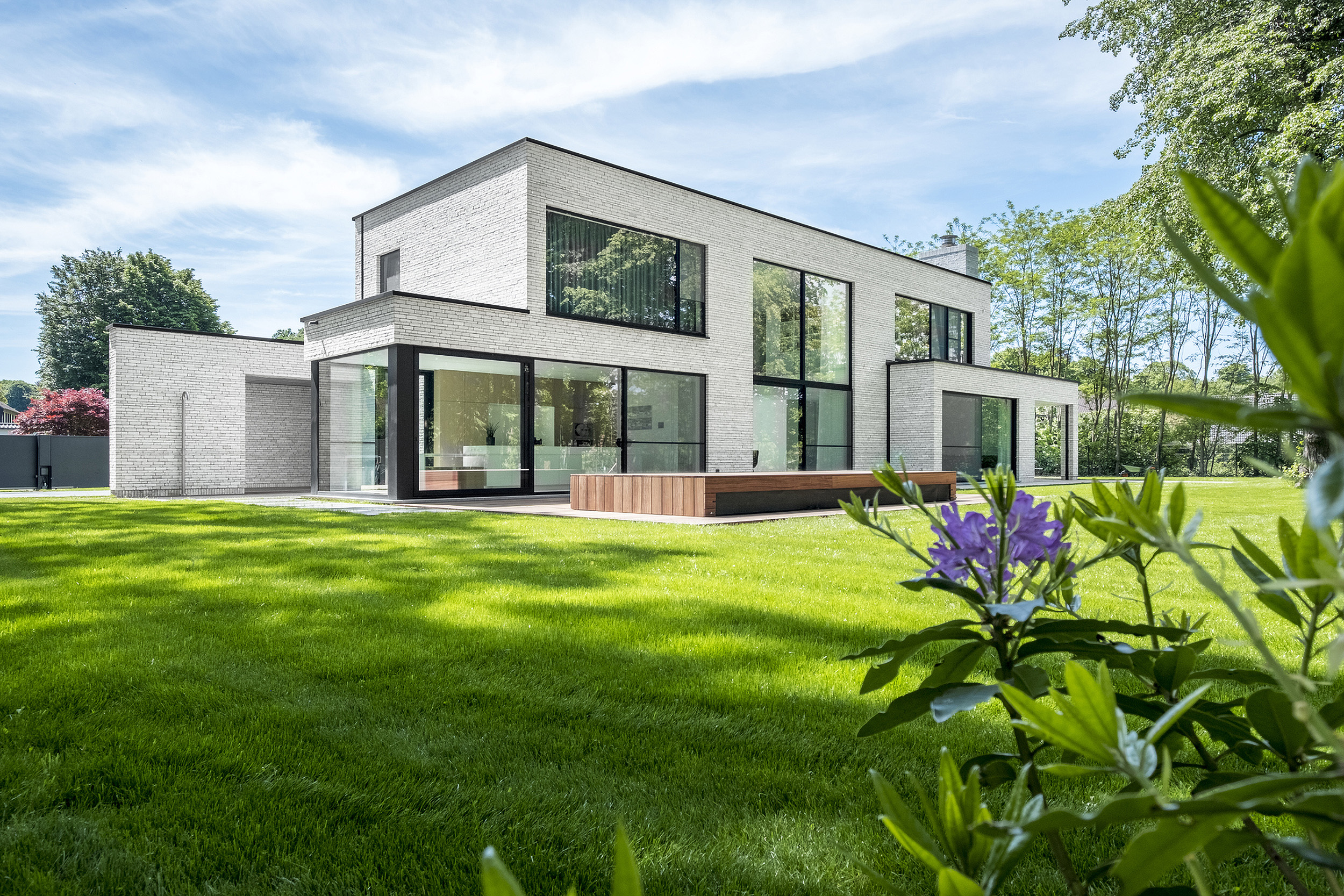 Vandersanden modern building